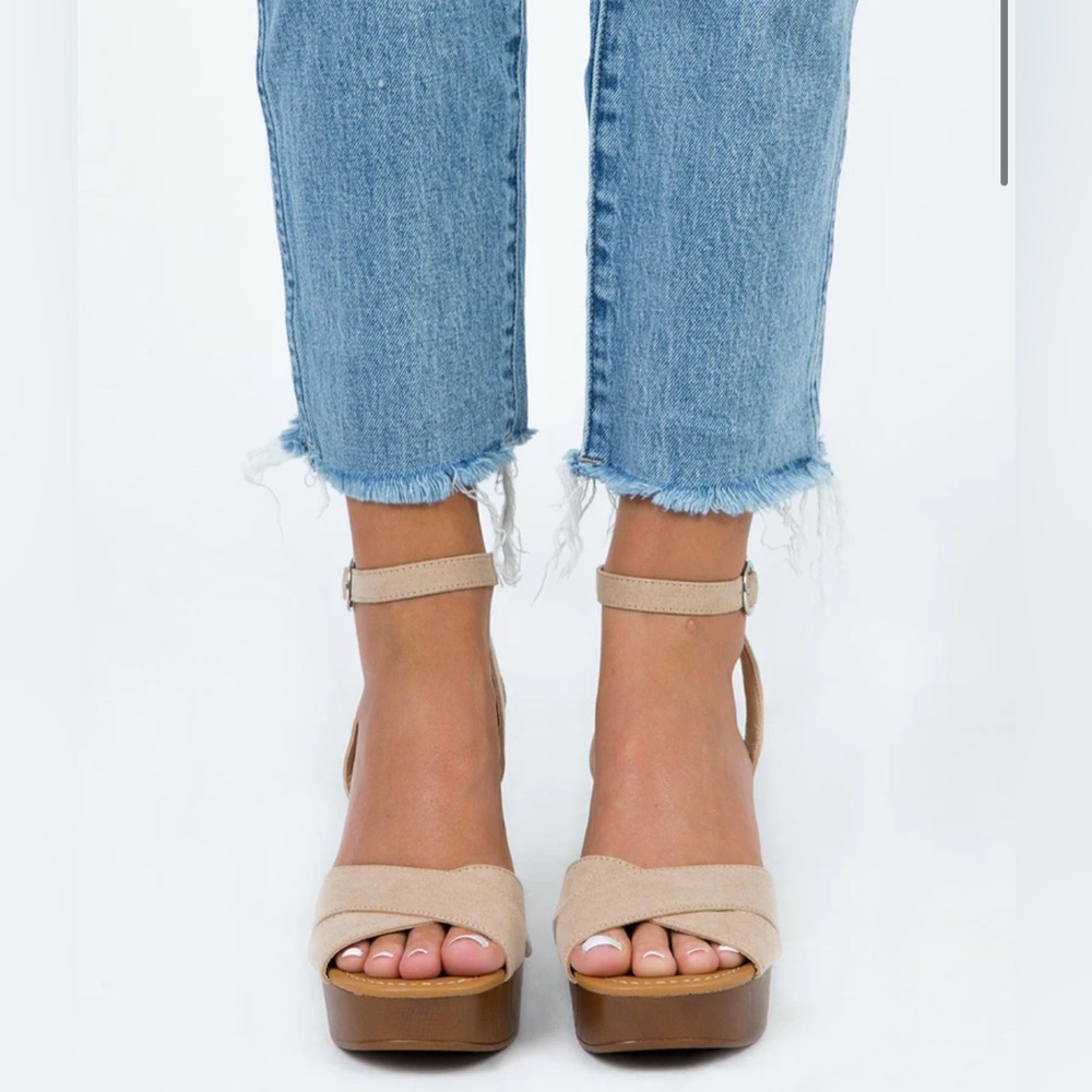 THERAPY CAMELLIA HEEL CASHEW